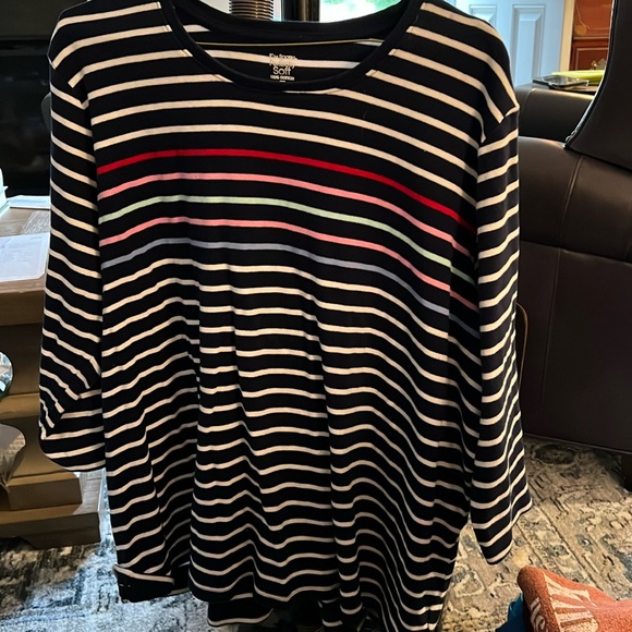 Kim Rogers Tops - Kim Rogers Navy and White Elbow length sleeve Tee with color stripe detail 3X